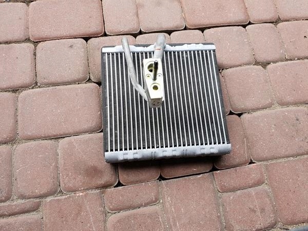 Radiatore condensatore climatizzatore usato Opel Astra J 22495005