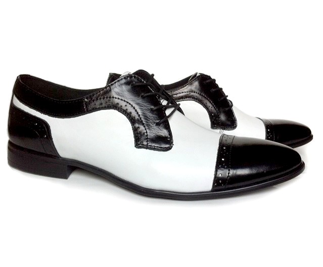 Мужские черно белые туфли