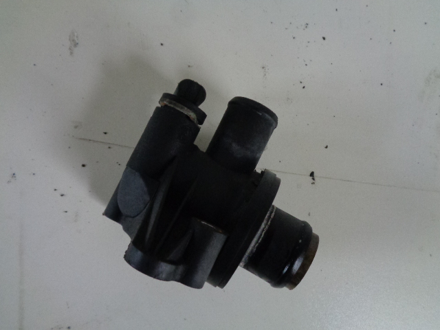 фото №1, ! mercedes w168 a-klasa 1.4 b корпус термостата !