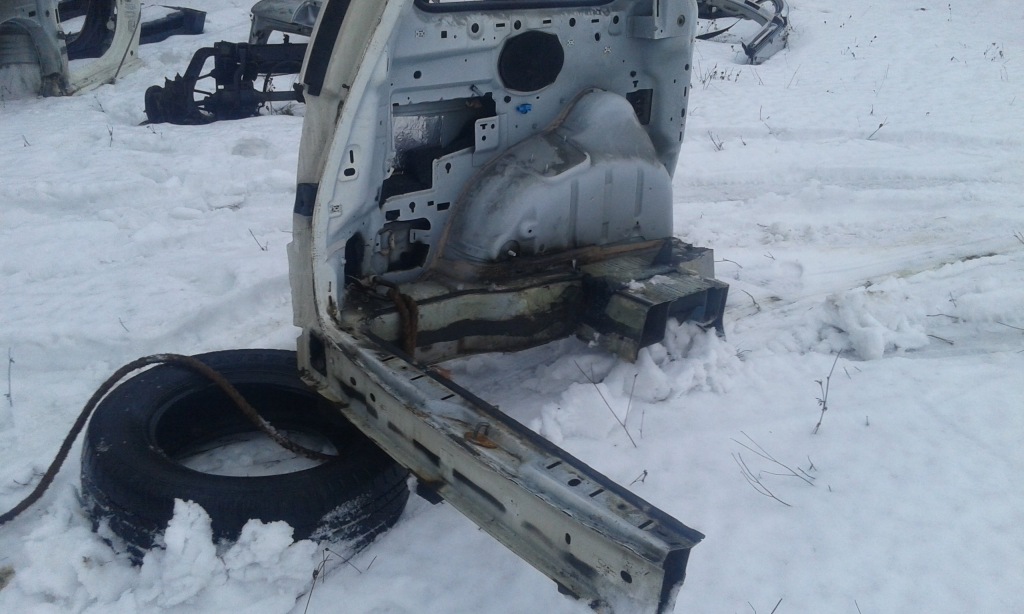 фото №2, Voyager town caravan 08-17r четверть левая pas