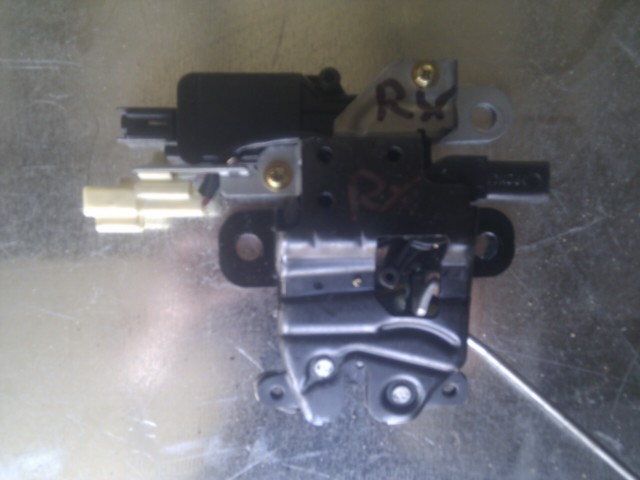 фото №1, Замок крышки задняя задний багажника mazda rx8 rx-8