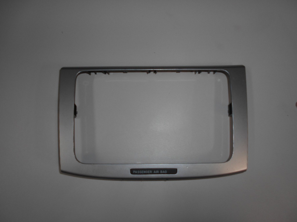 фото №1, Рамка панель радіо vw passat b6 3c0858069m