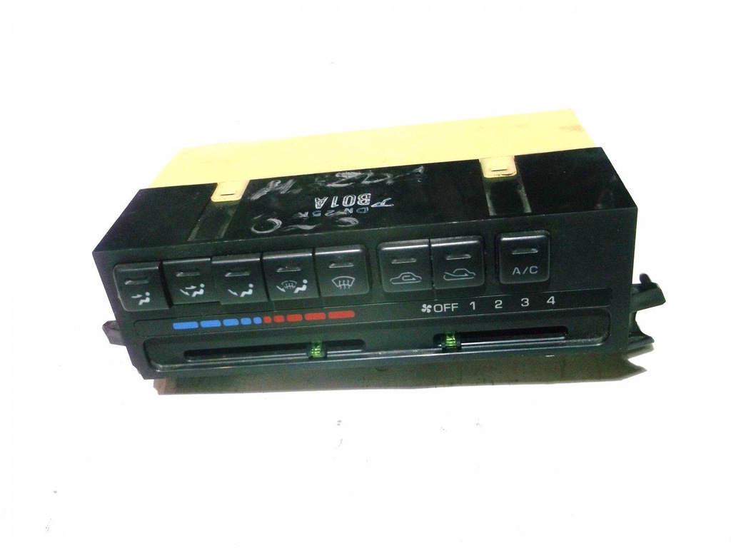 фото №1, Mazda 323f панель обдув кондиціонера