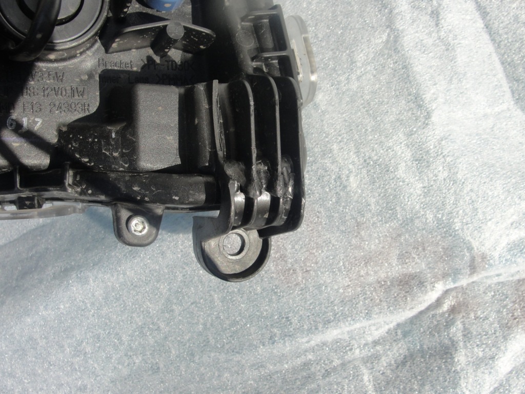 фото №3, Протитуманна фара led drl правий передній toyota prius 16 -