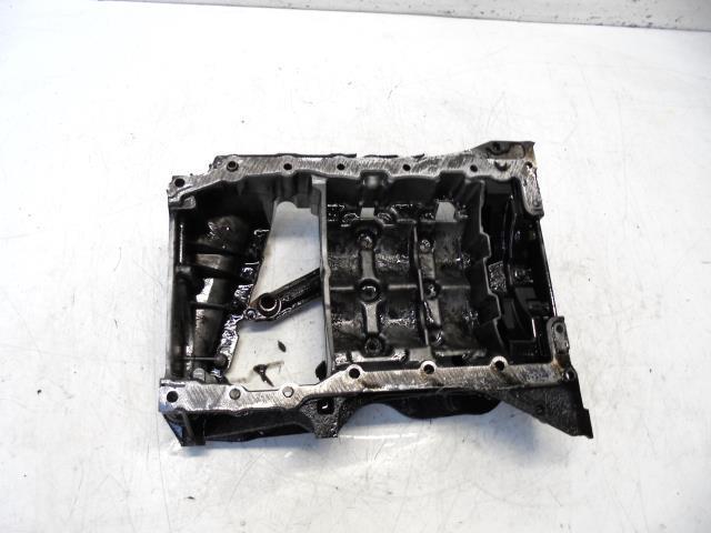 Основание картера масляный trafic vivaro 2.0 dci Недорого