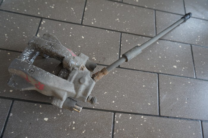 фото №1, Суппорт тормозной правый задний mercedes e-klasa w212