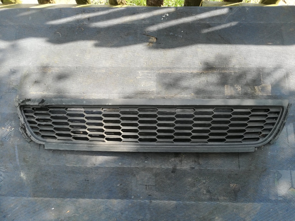 фото №1, Решётка бампера средняя vw polo 5 v