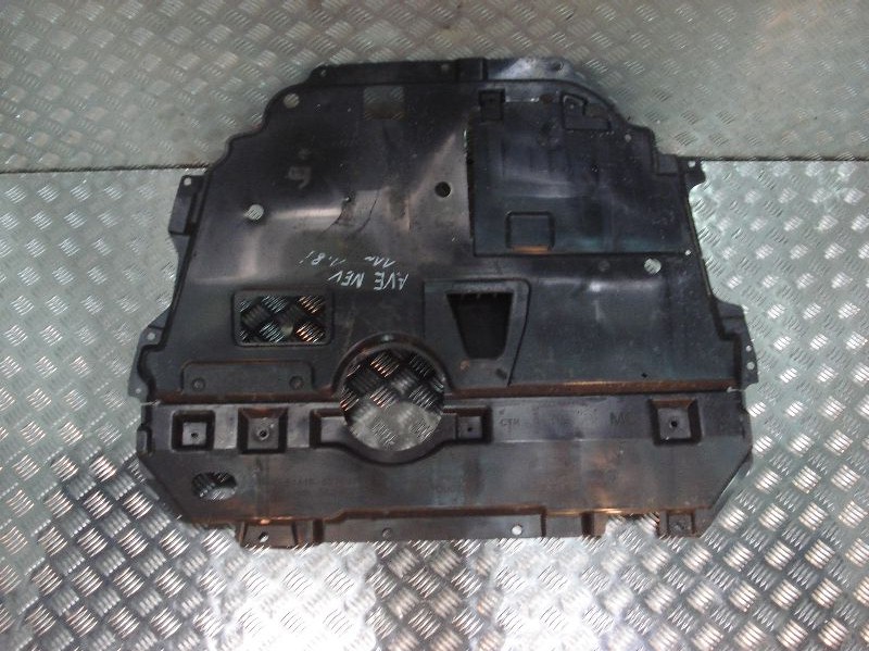 фото №1, Toyota avensis 1.8 vvti 2011 защита pod двигатель