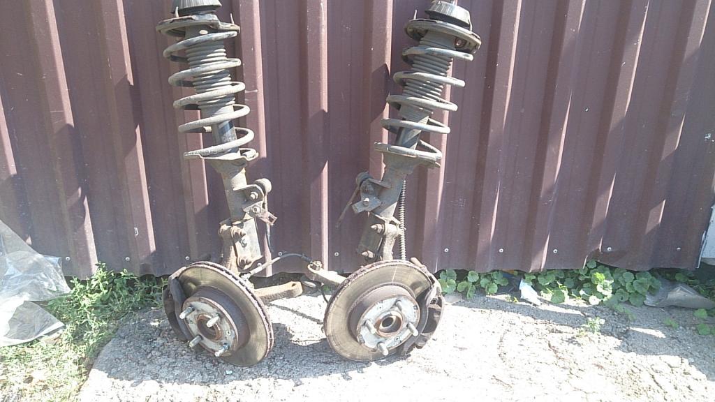 фото №1, Hyundai i10 1.2b поворотний кулак амортизаторна стійка амортизатор p