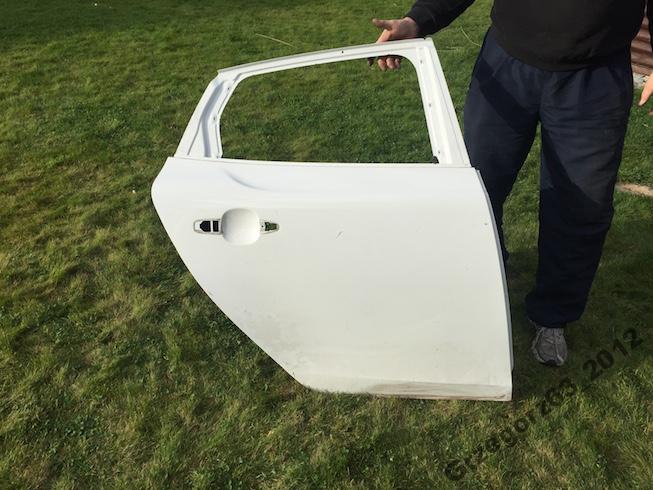 фото №1, Volvo v40 12- двері задні праве задня оригінал