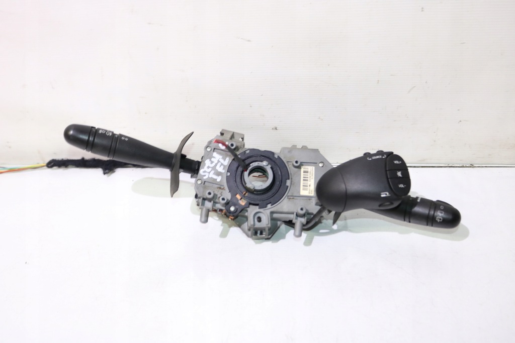 фото №1, Подрулевой переключатель рычаг переключатель renault scenic i