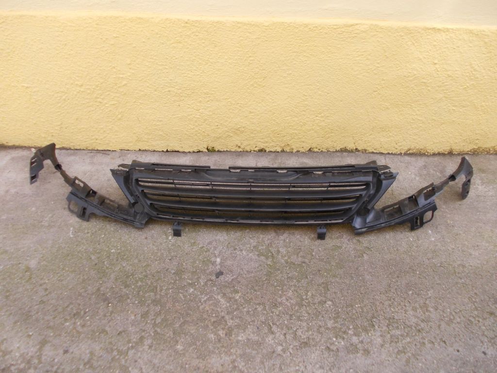 фото №1, Peugeot 308 2 ii t9 13- решётка радиатора решётка радиатора