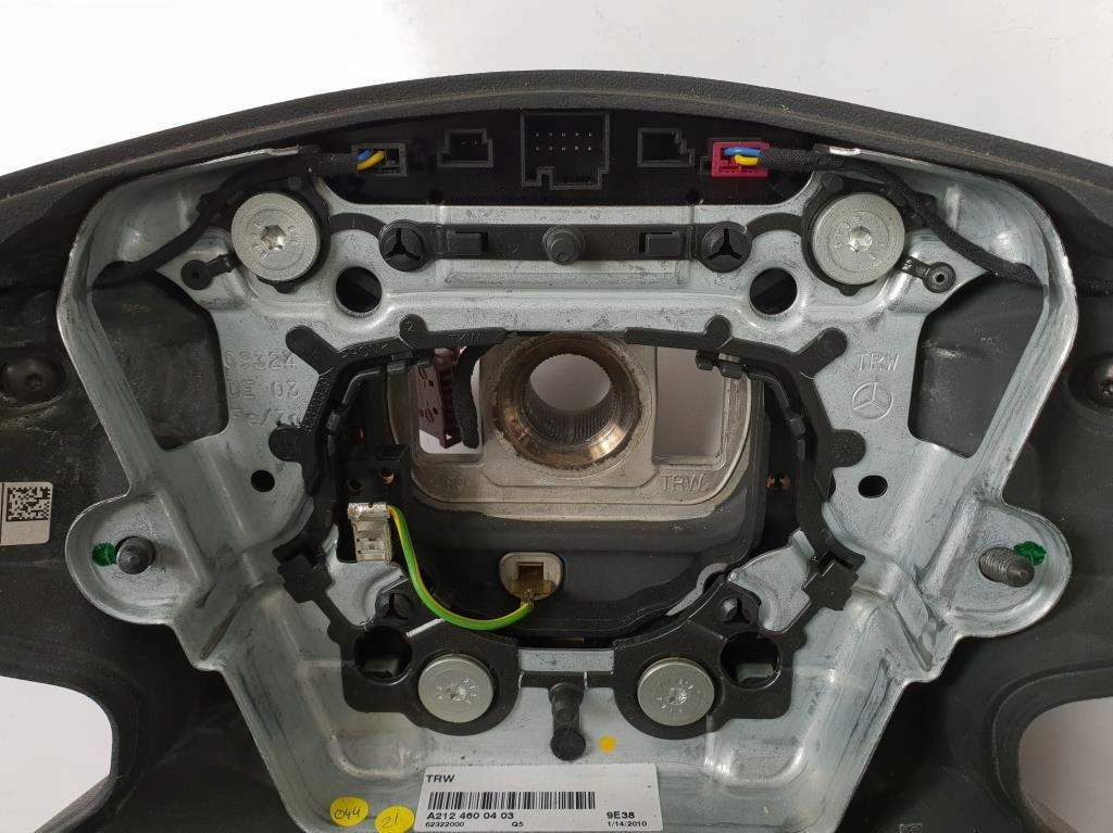 фото №6, Воздуховод mercedes w212 a2124600403 лепестки переключения кожа