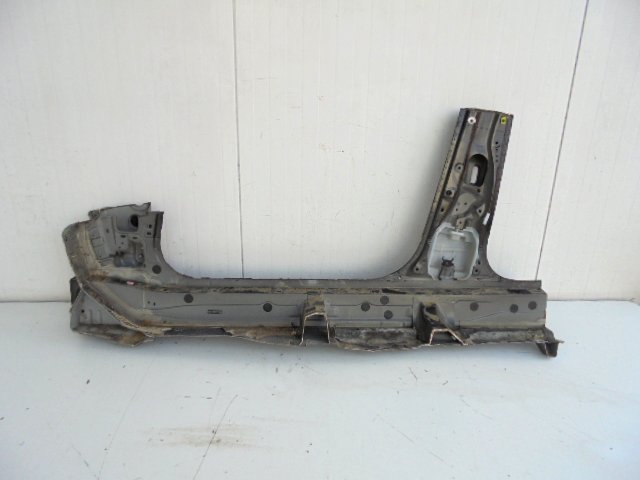 фото №4, Lexus is 2013-17r порог правый блок двигателя обшивка порог