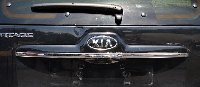 фото №1, Kia sportage ii накладка хром значок крышки задняя