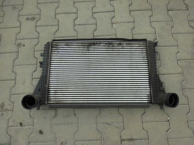 фото №1, Octavia ii 1.9tdi радиатор интеркулер 1k0145803l