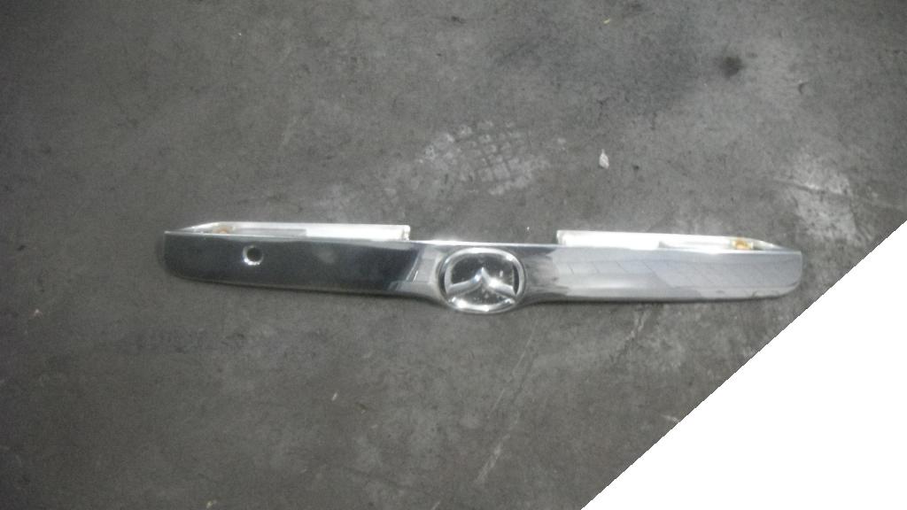 фото №7, Mazda tribute накладка молдинг хром с крышки задний