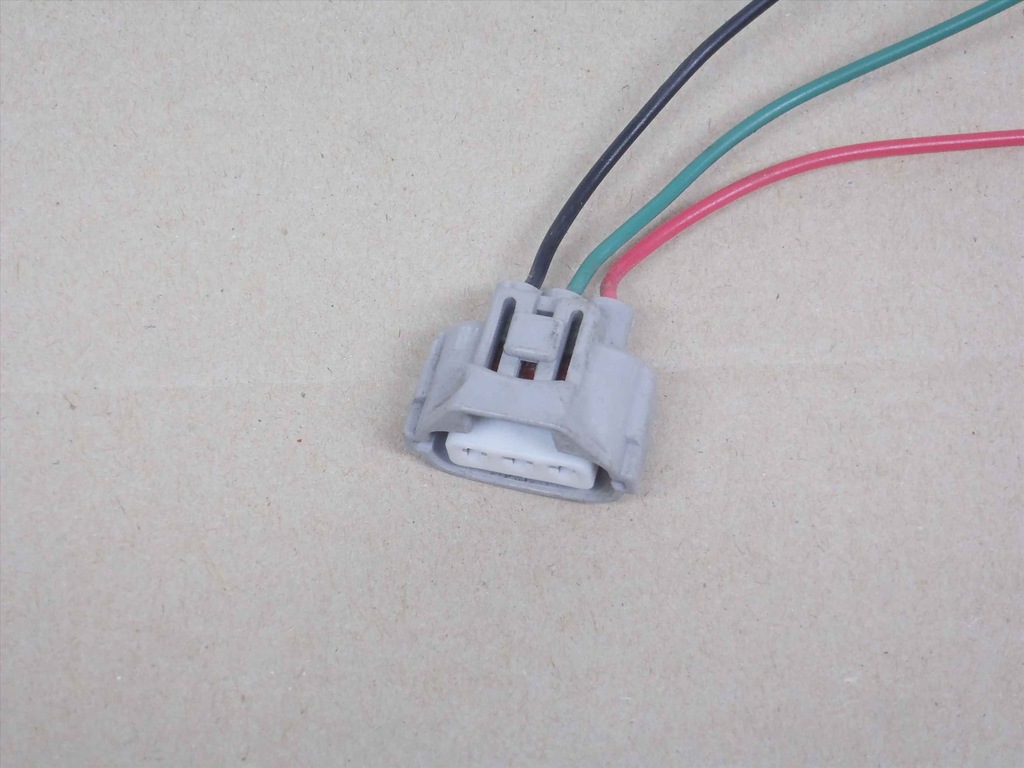 фото №1, Auris verso колодка штекер цоколь лампочка лампи