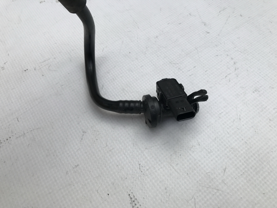 фото №5, Шланг вакуумний 5q0612041f audi a3 s3 8v tt 8s