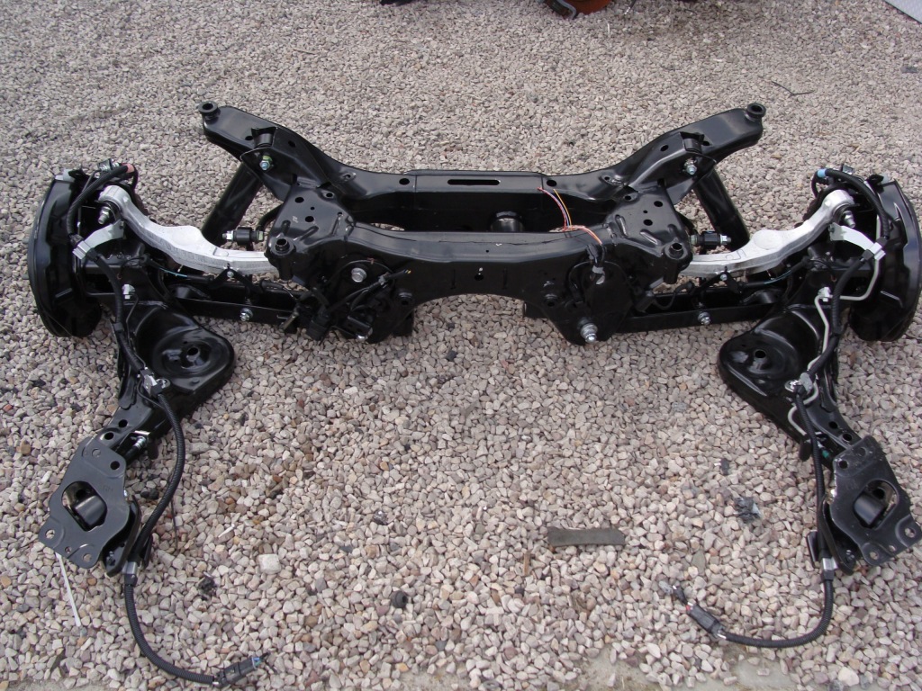 фото №1, Oś задняя балка x-trail t32 2017r новый model !!!