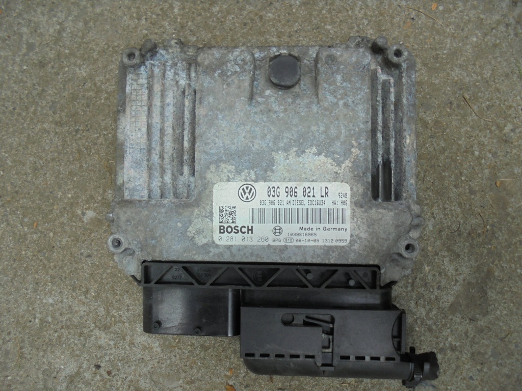 фото №1, Бортовой компьютер passat b6 golf v 1.9 tdi 03g906021lr
