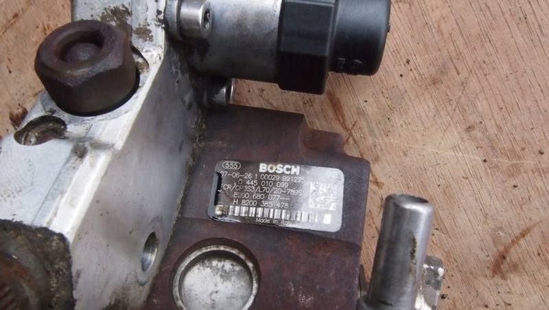 Трубка шланг впрыскная топливная trafic 2.0dci m9r с Разборки