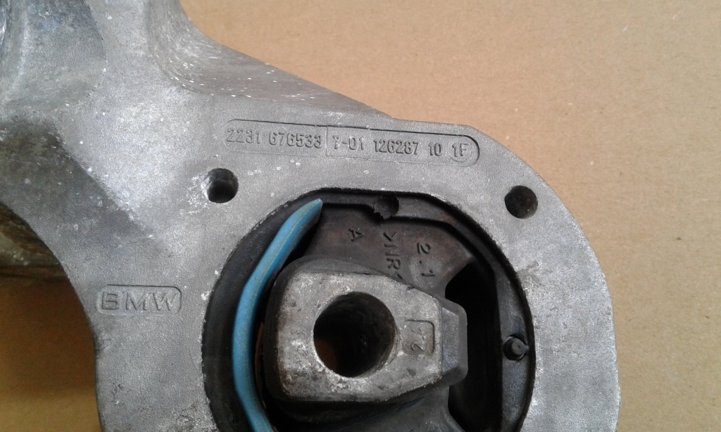 Кронштейн коробки mini r50 1.6 --доставка-- 6765337 Ціна