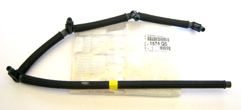 Купить Peugeot оригинальный номер 1574.q5 шланг сливной