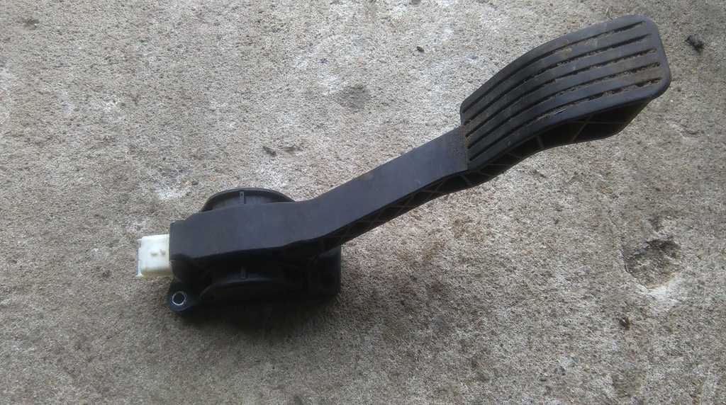 фото №1, Peugeot 206 2.0 hdi педаль газа