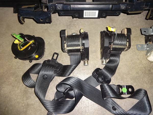 фото №6, Панель приладів консоль панель приладів lancia thesis подушка безпеки натягувач