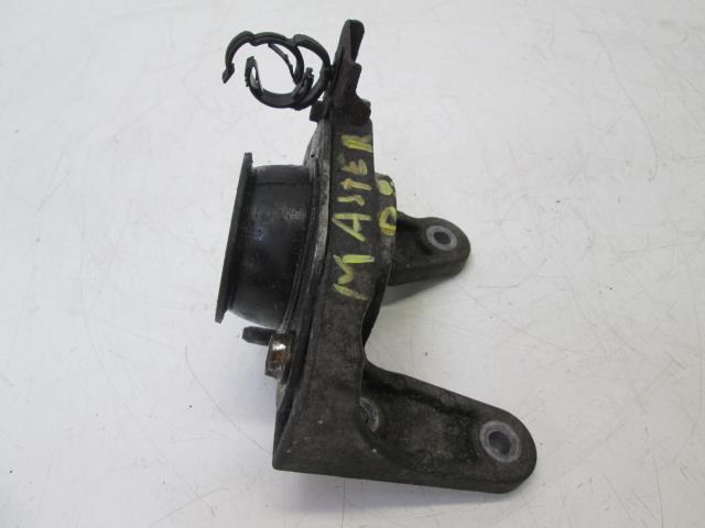 фото №3, Кронштейн подушка двигуна renault master ii 2.5 dci