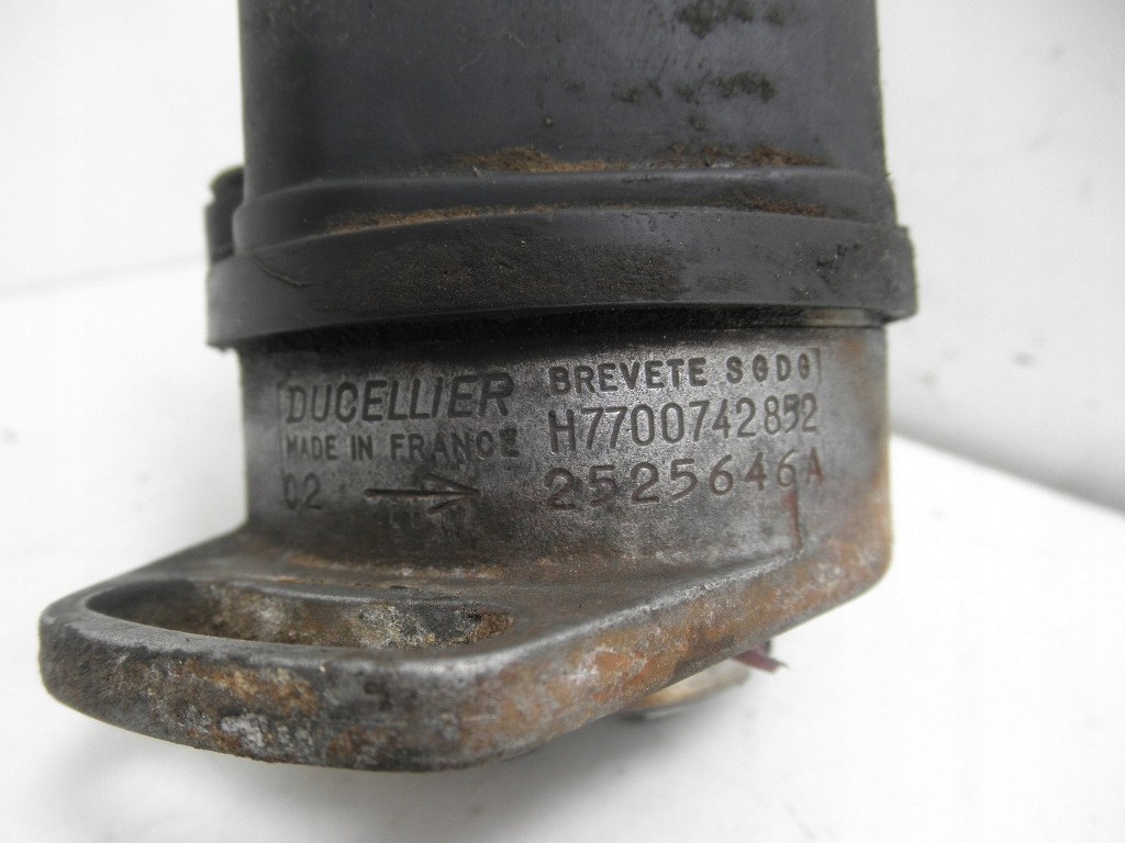 фото №6, Аппарат зажигание renault clio i 1.2 1.4 ducellier