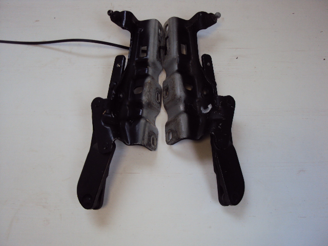 фото №1, Петли капот mercedes c-klasa w203