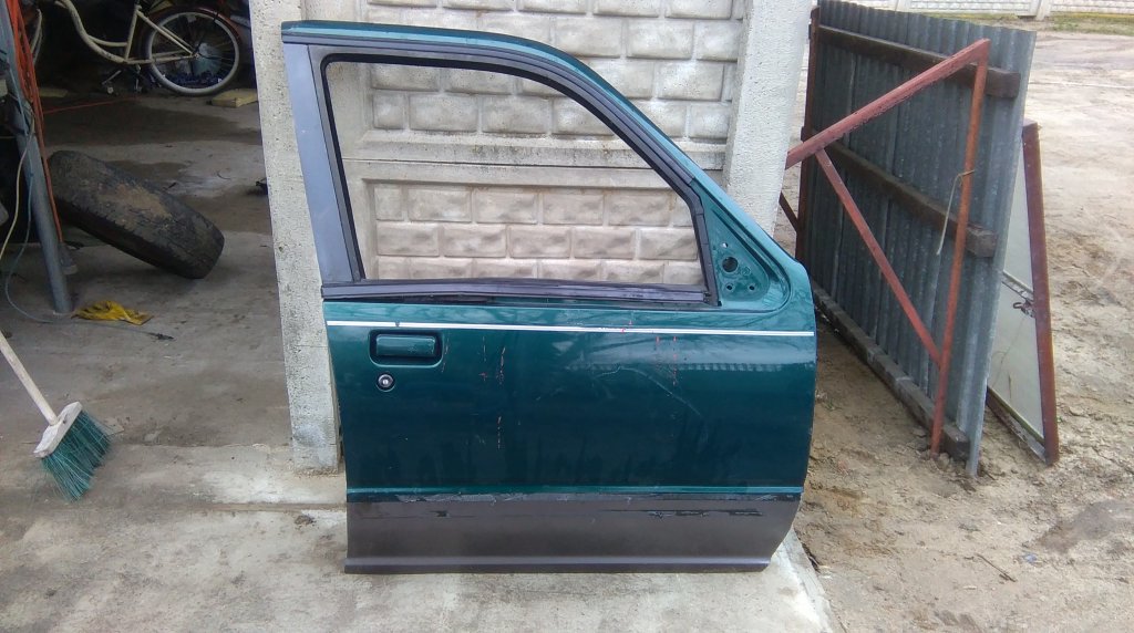 фото №1, Ford explorer двері праве передні перед