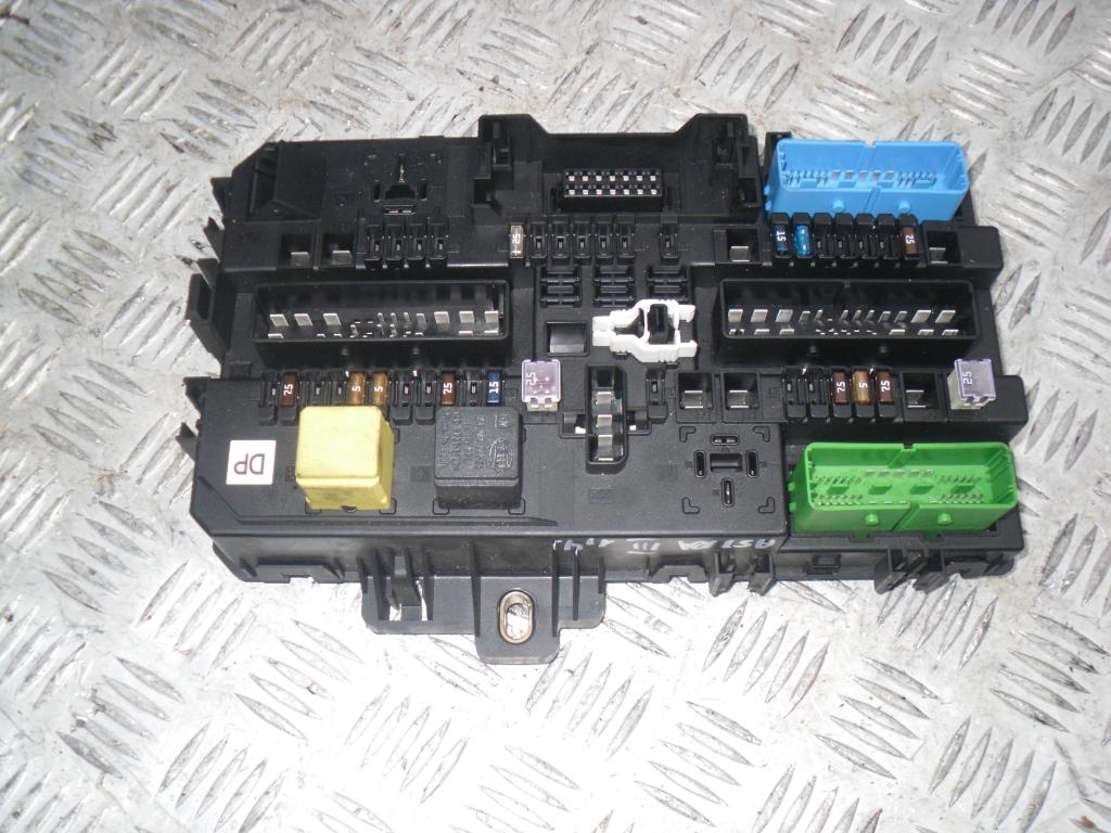 фото №1, Opel astra iii модуль коробка bsi benz 13181278 dp