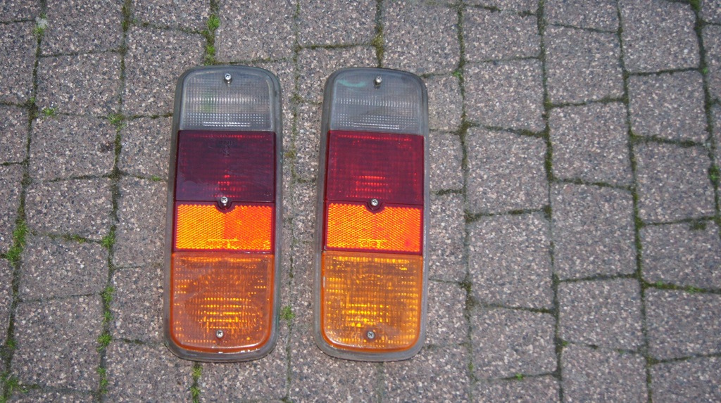 фото №1, Лампа mercedes 207 лампа kaczka левая