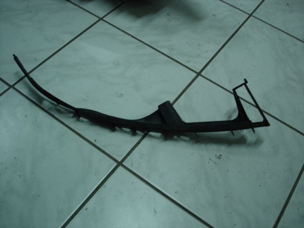 фото №1, Mazda 6 2002-2007 молдинг pod фара права напрямна