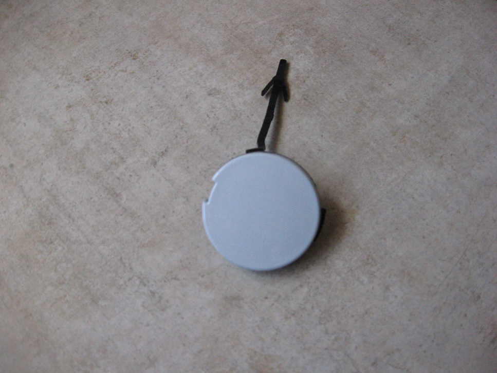 фото №1, Заглушка фаркоп - перед - renault clio iv !!!