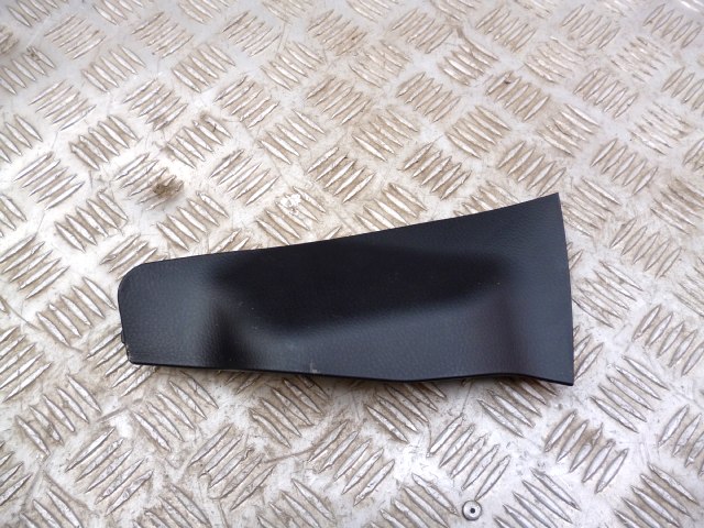 Купити Toyota rav 2013-2014 пластик середина