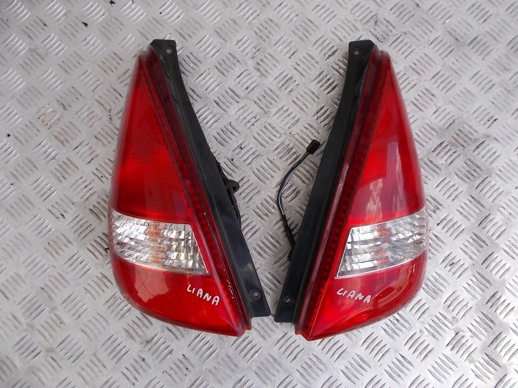 фото №1, Suzuki liana лампа задня права