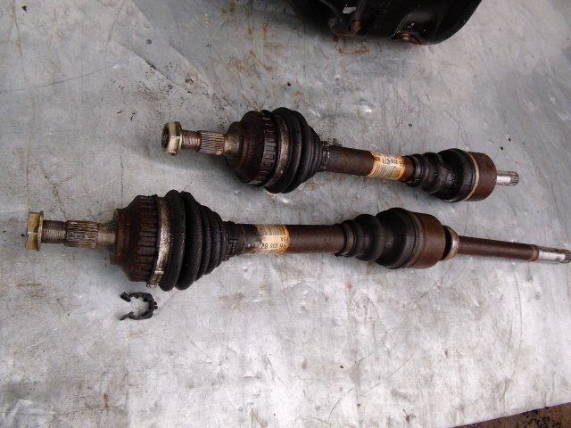 фото №1, Xsara picasso 1.6 8 приводной вал шарнир правая длинная abs