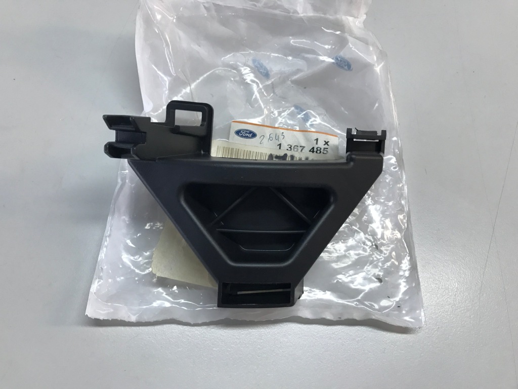 Купить Ford focus mk2 lift направляющая бампера правый перед