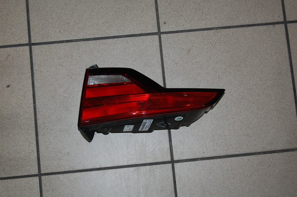 фото №1, Лампа задня права audi a4 b9 kombi 8w9945076
