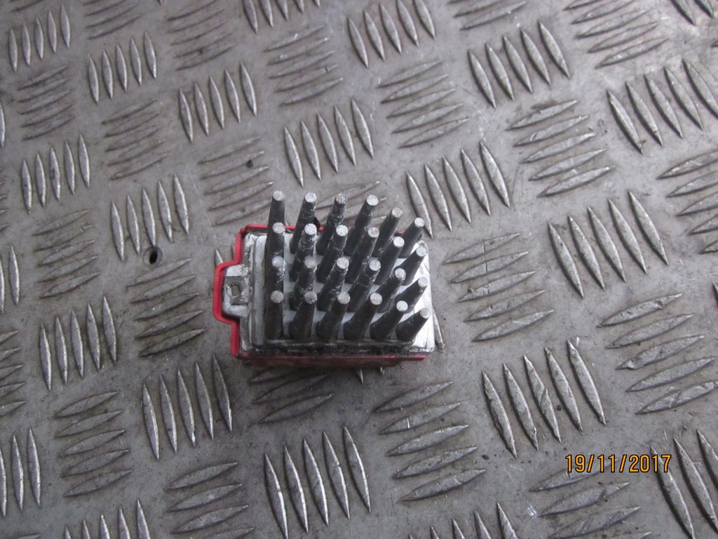 фото №6, Резистор вентилятор audi a4 94-98r 357907521