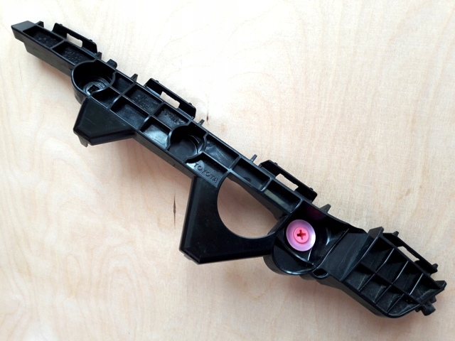 фото №1, Напрямна toyota rav4 задня 2013- правий