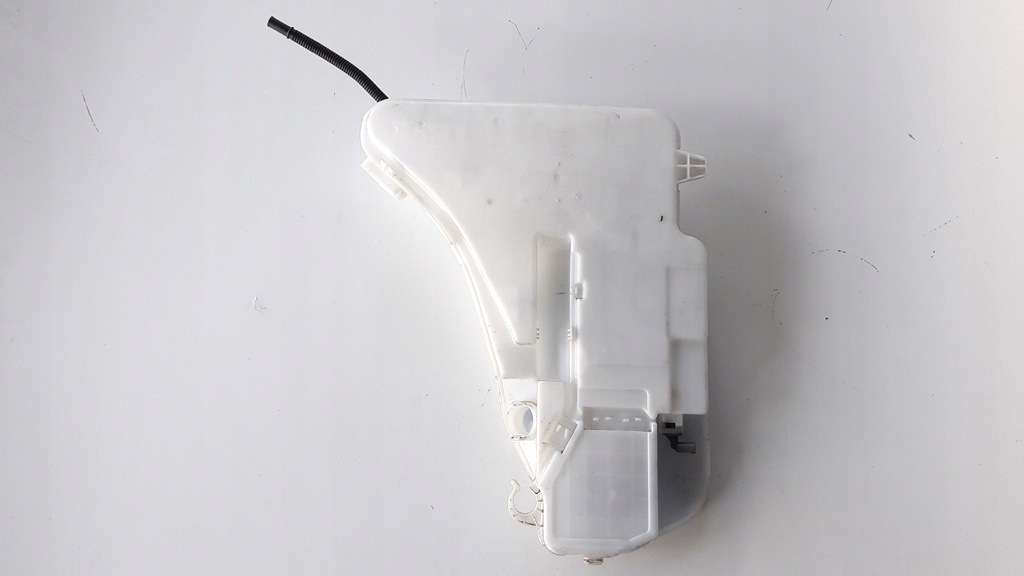 фото №4, Бачок розпилювача bmw f11 na 2 pomki komple