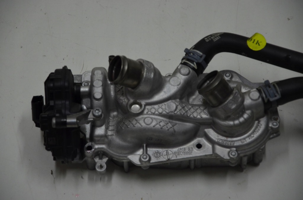 фото №1, Vw golf vii 1.5tsi насос воды 05e121042