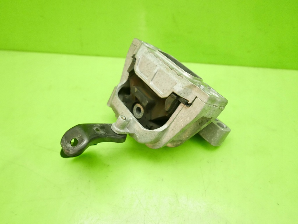 фото №11, Кронштейн подушка двигателя правая vw golf plus 1.9 tdi