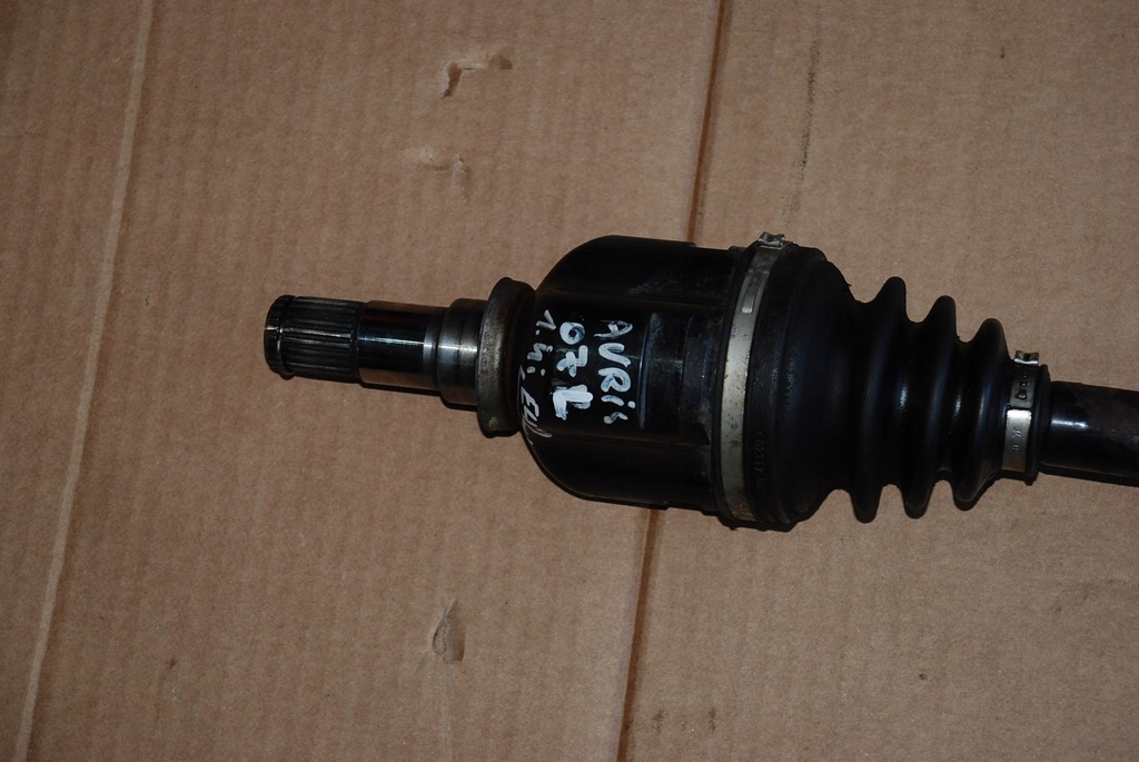 фото №2, Toyota auris 1.4 vvti 07-13 приводной вал левая