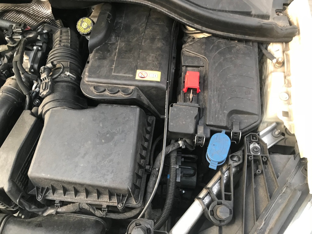 Mercedes a klasa w176 корпус аккумулятор orygi в Украине